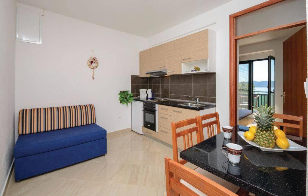 Apartmani Kremena Small Beach 200M Klek Eksteriør billede