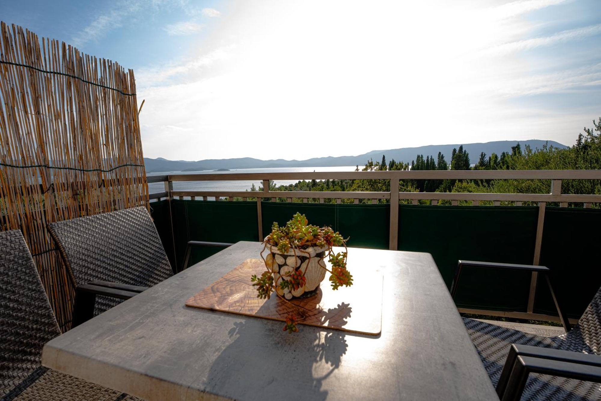 Apartmani Kremena Small Beach 200M Klek Eksteriør billede