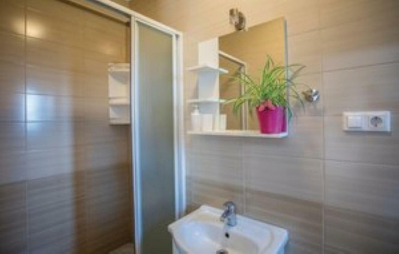 Apartmani Kremena Small Beach 200M Klek Eksteriør billede