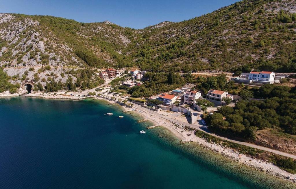 Apartmani Kremena Small Beach 200M Klek Eksteriør billede